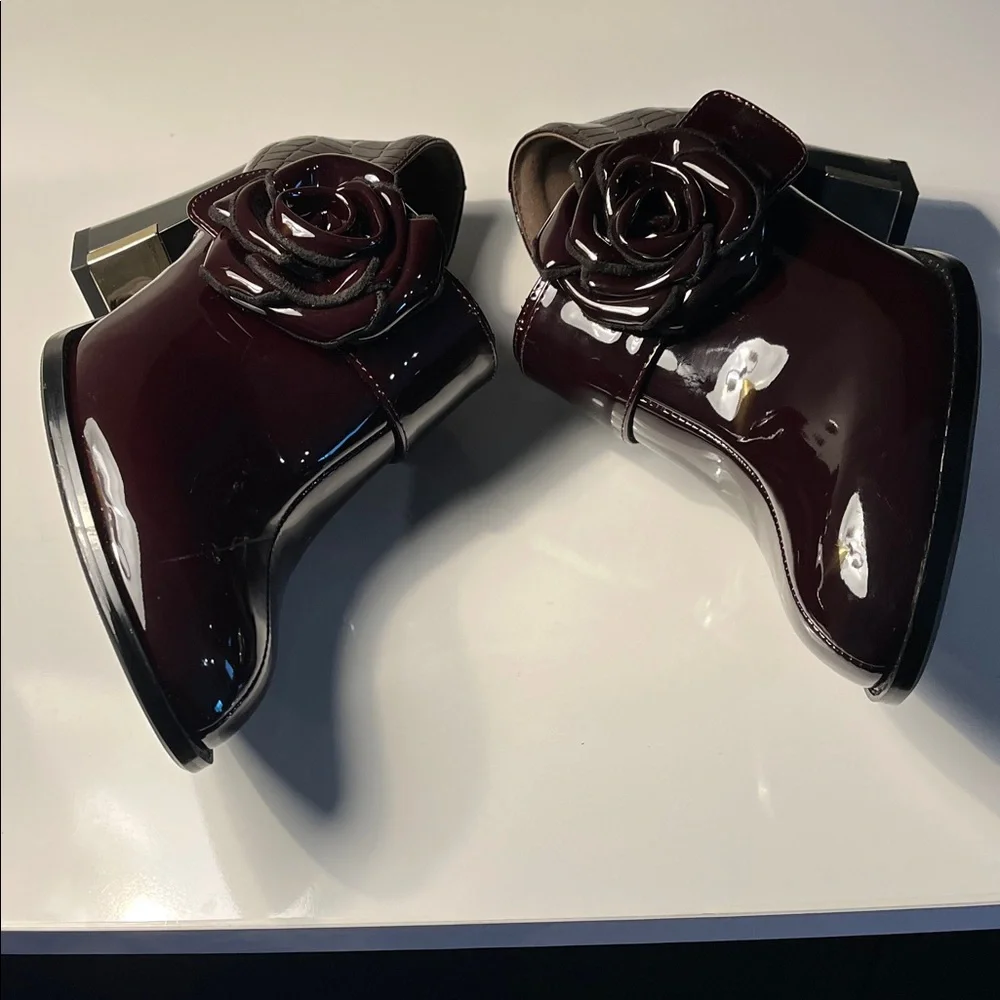 TDD Vogue‎ Elegant Women’s Burgundy Patent Leather Chunky Block Heels. Size 8.5